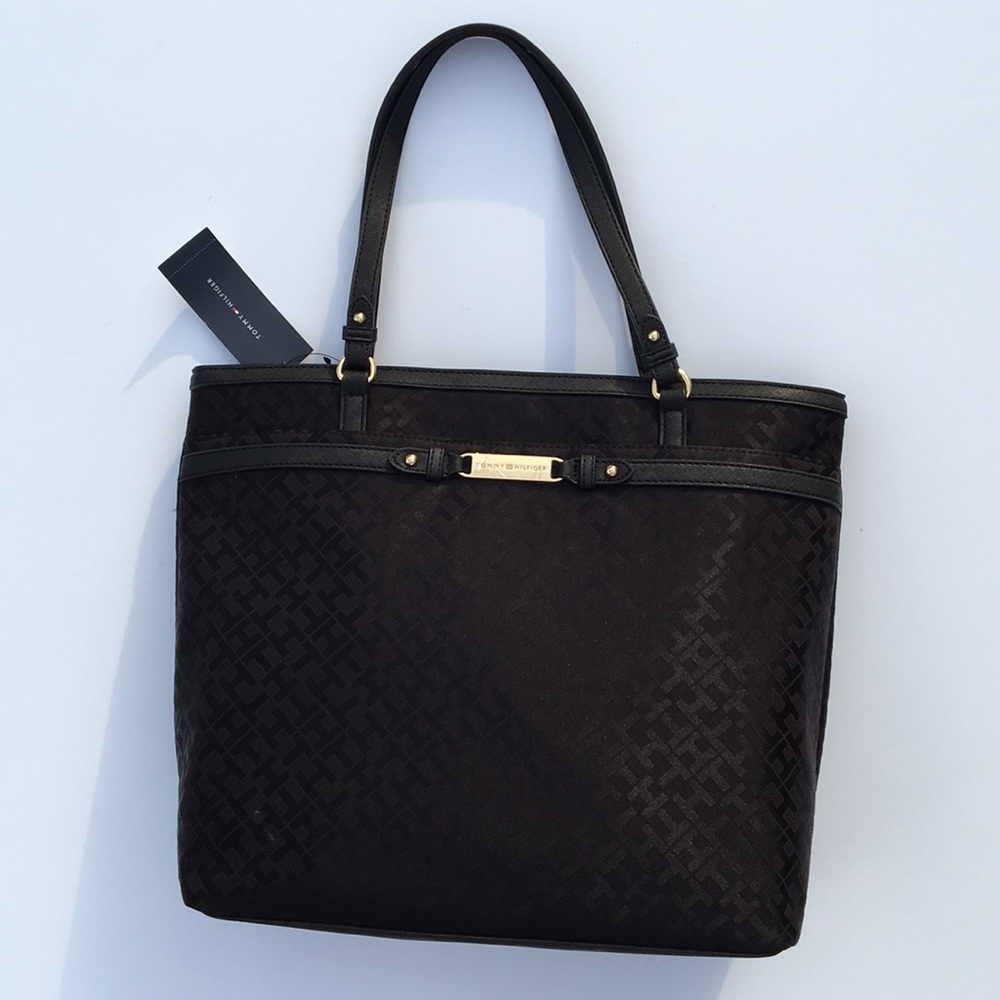 Tommy Hilfiger tote NWT